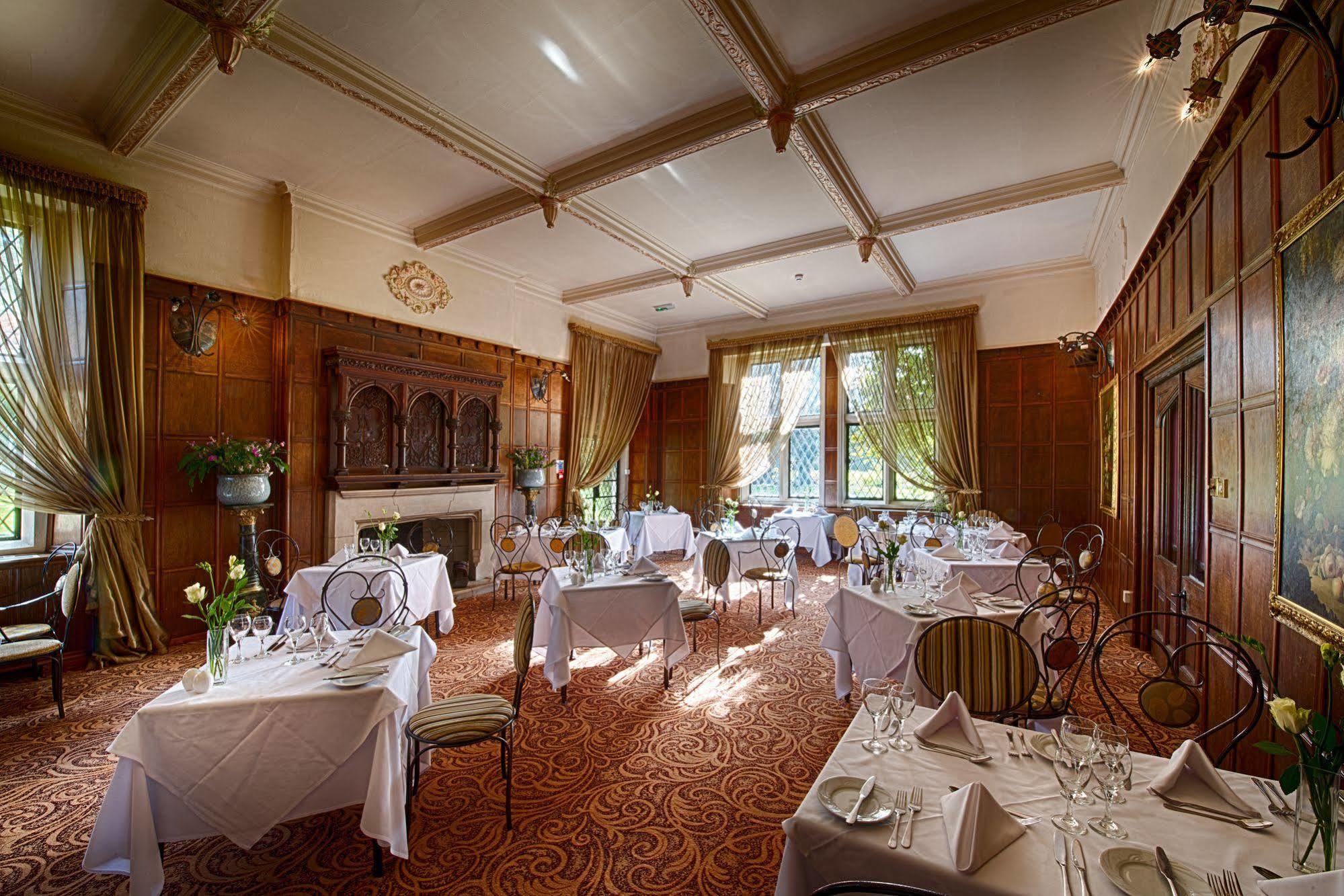Miskin Manor Hotel Hensol Dış mekan fotoğraf