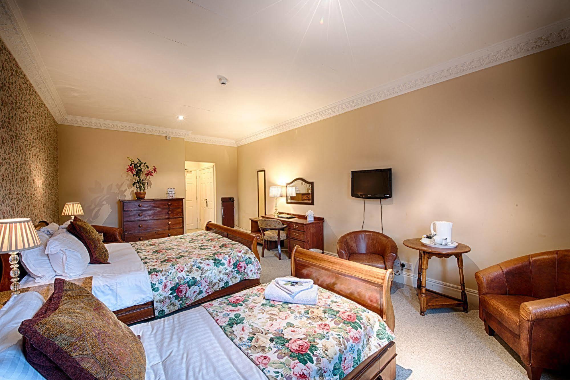 Miskin Manor Hotel Hensol Dış mekan fotoğraf