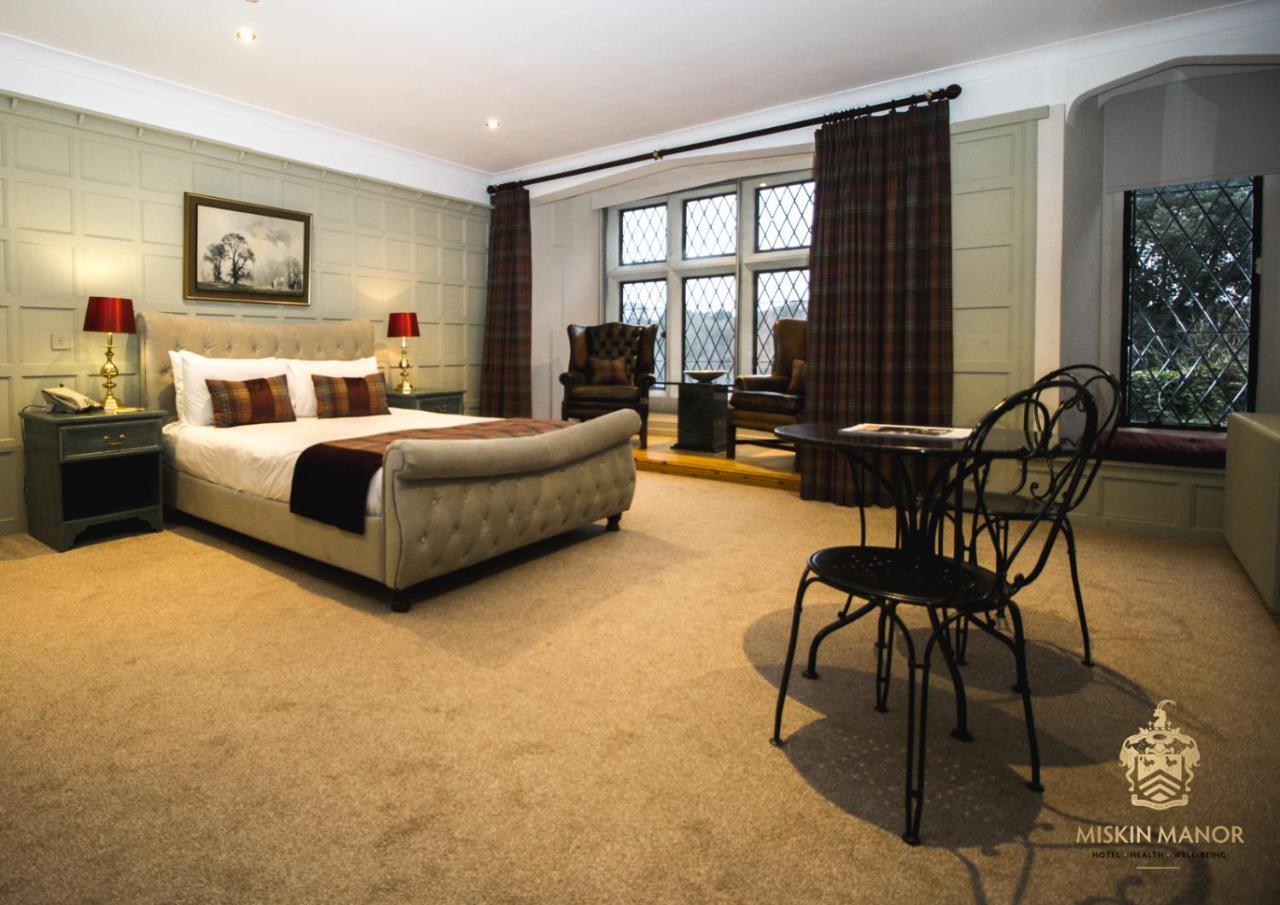 Miskin Manor Hotel Hensol Dış mekan fotoğraf